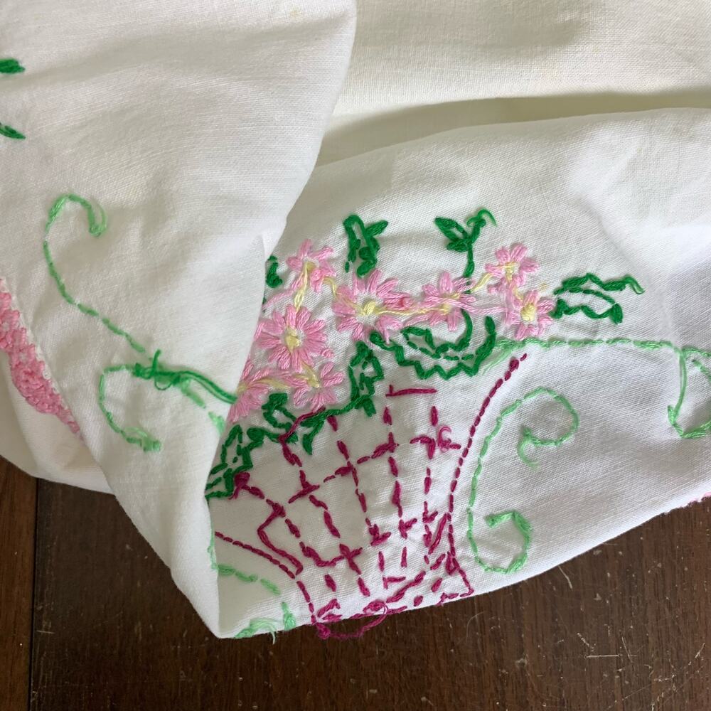 Vintage‎ hand embroidered pink green floral basket STANDARD pillow case - Picture 9 of 9